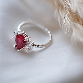 Doğal ruby taşlı özel tasarım yüzük