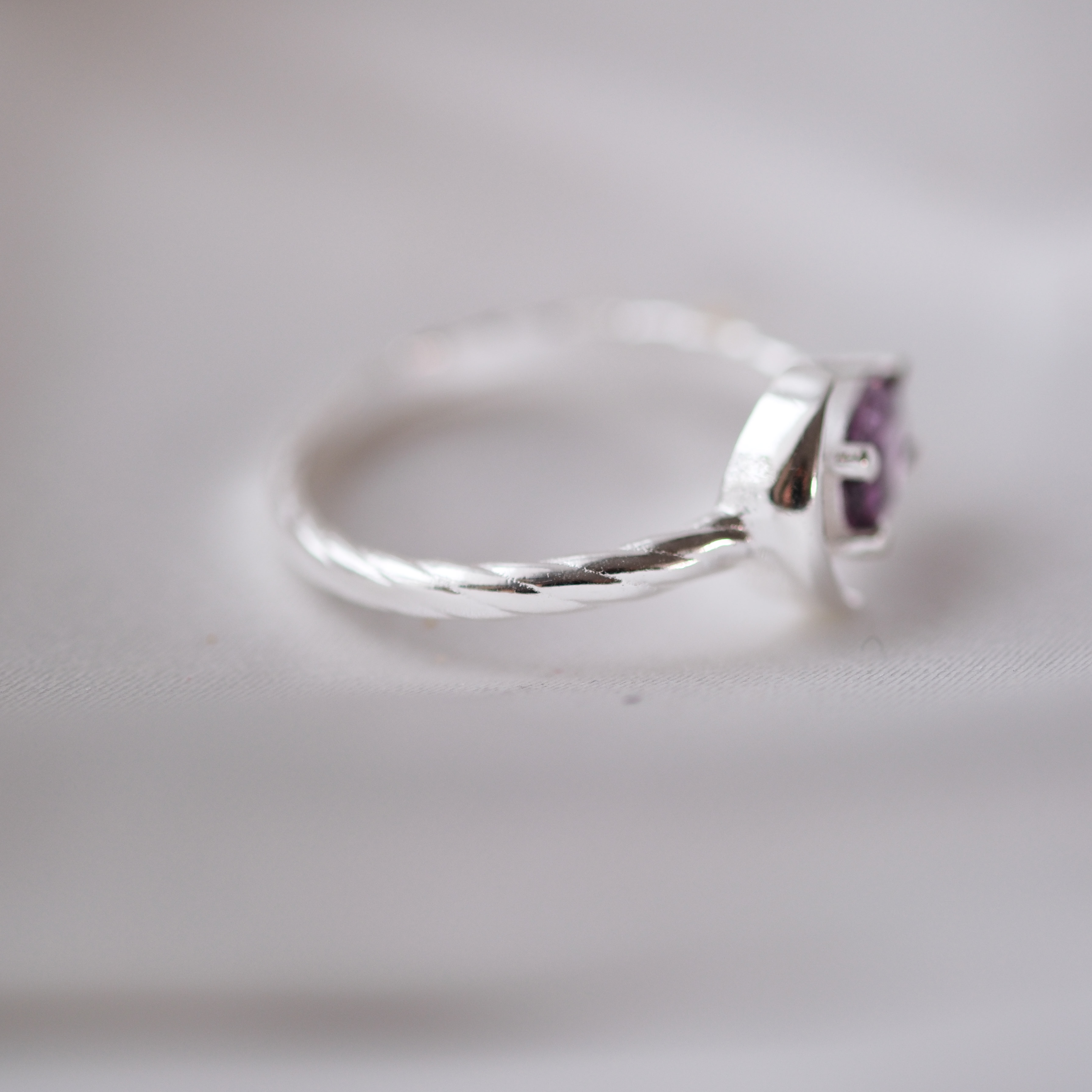 doğal ametist taşlı özel tasarım yüzük